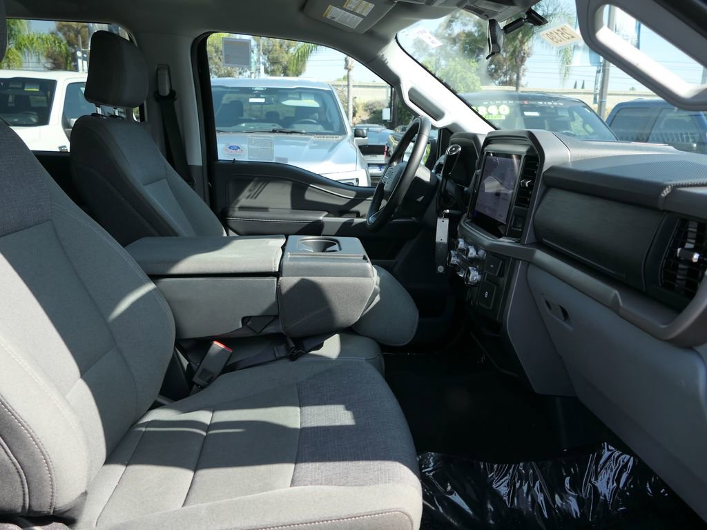 Used 2025 Ford F150 XLT w/ Equipment Group 301A Standard image 27