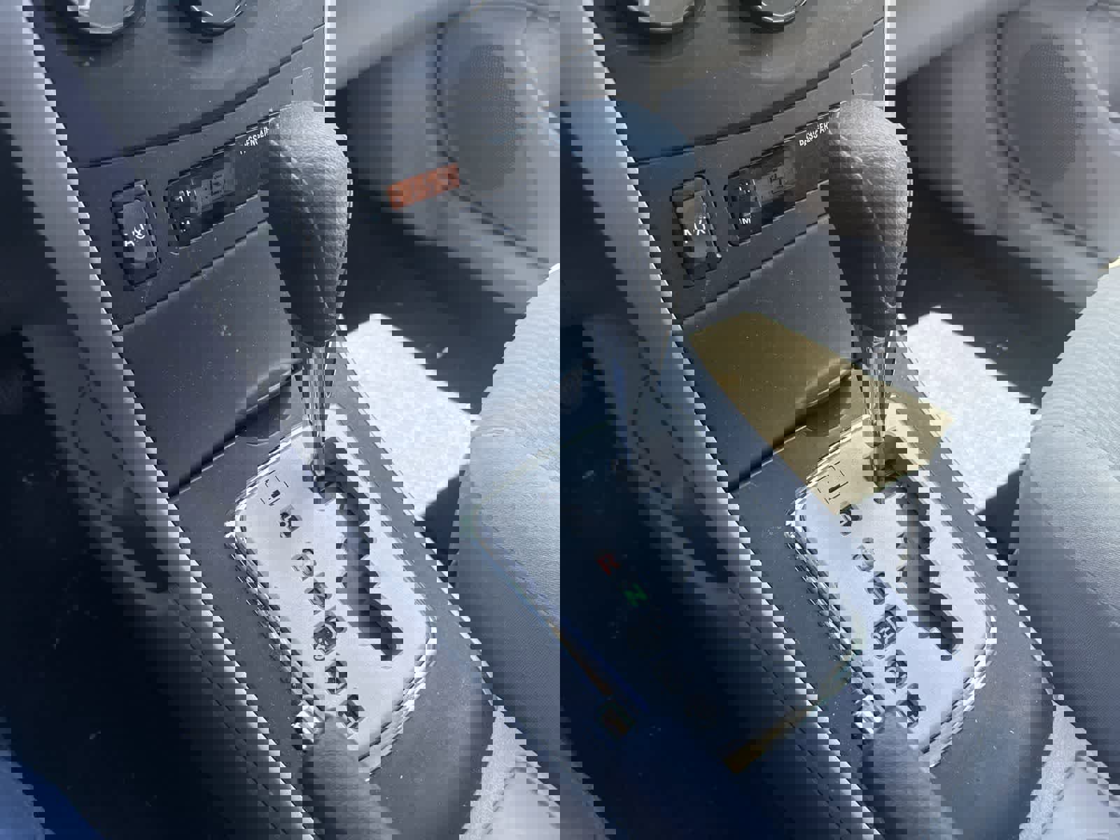 Used 2010 Toyota Corolla LE image 25