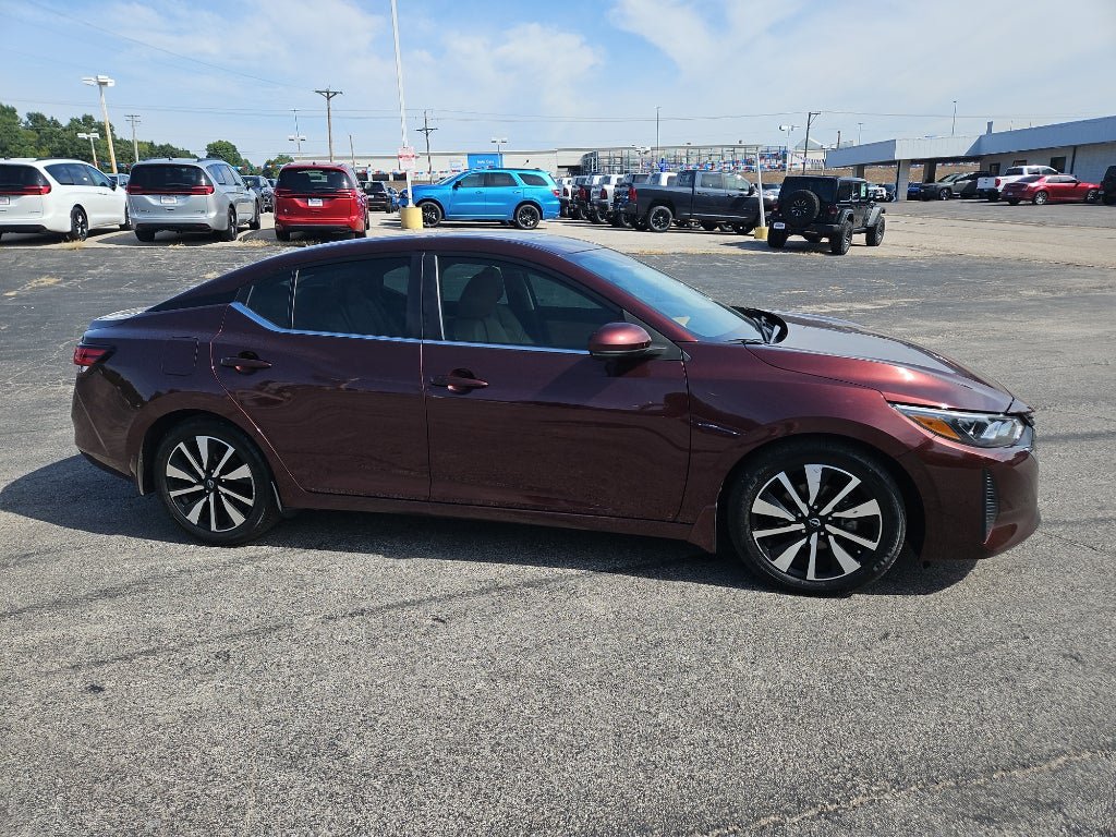 Used 2024 Nissan Sentra SV w/ SV Premium Package FWD image 3