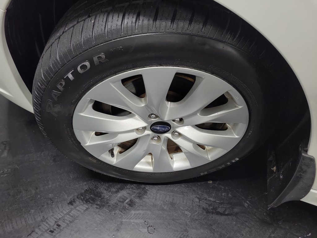 Used 2015 Subaru Legacy 2.5i Premium w/ Popular Package #1 AWD/4WD image 14