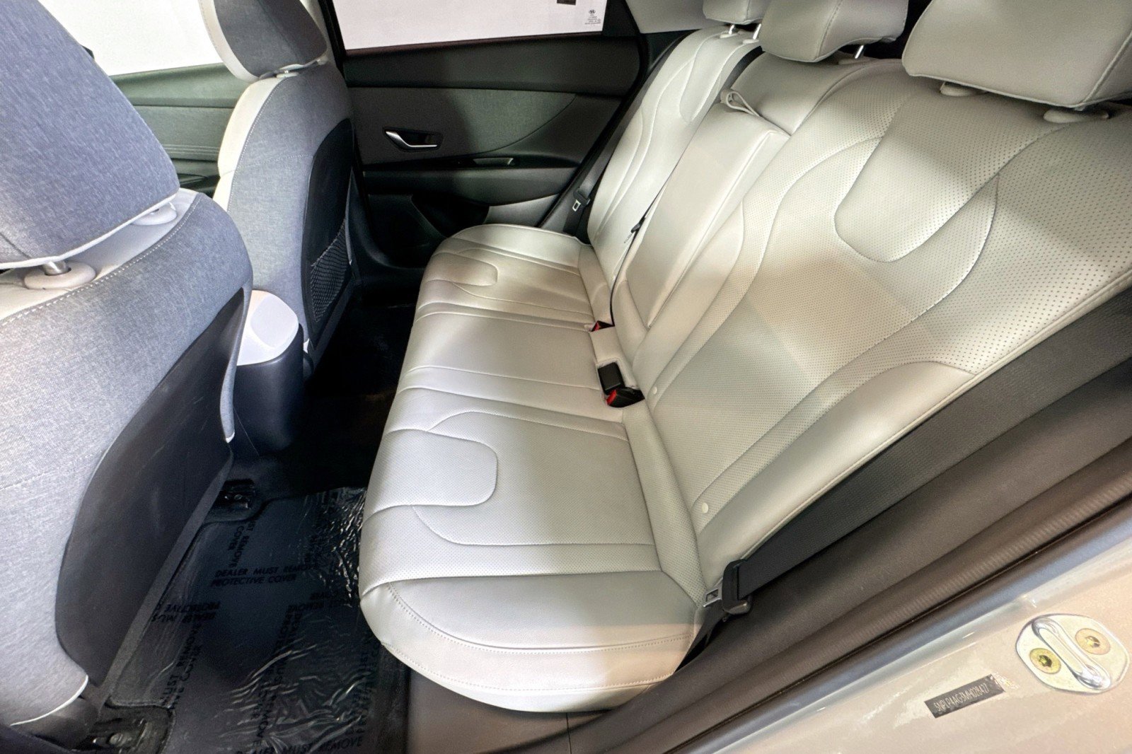 Used 2021 Hyundai Elantra Limited image 24