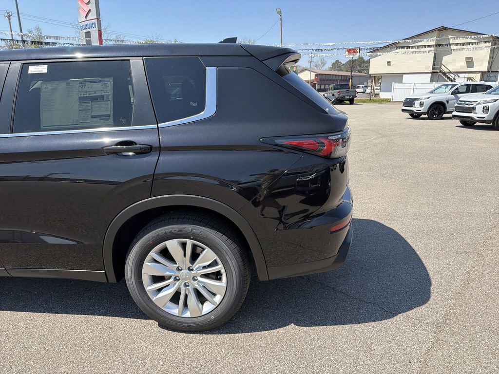 New 2026 Mitsubishi Outlander ES AWD/4WD image 7