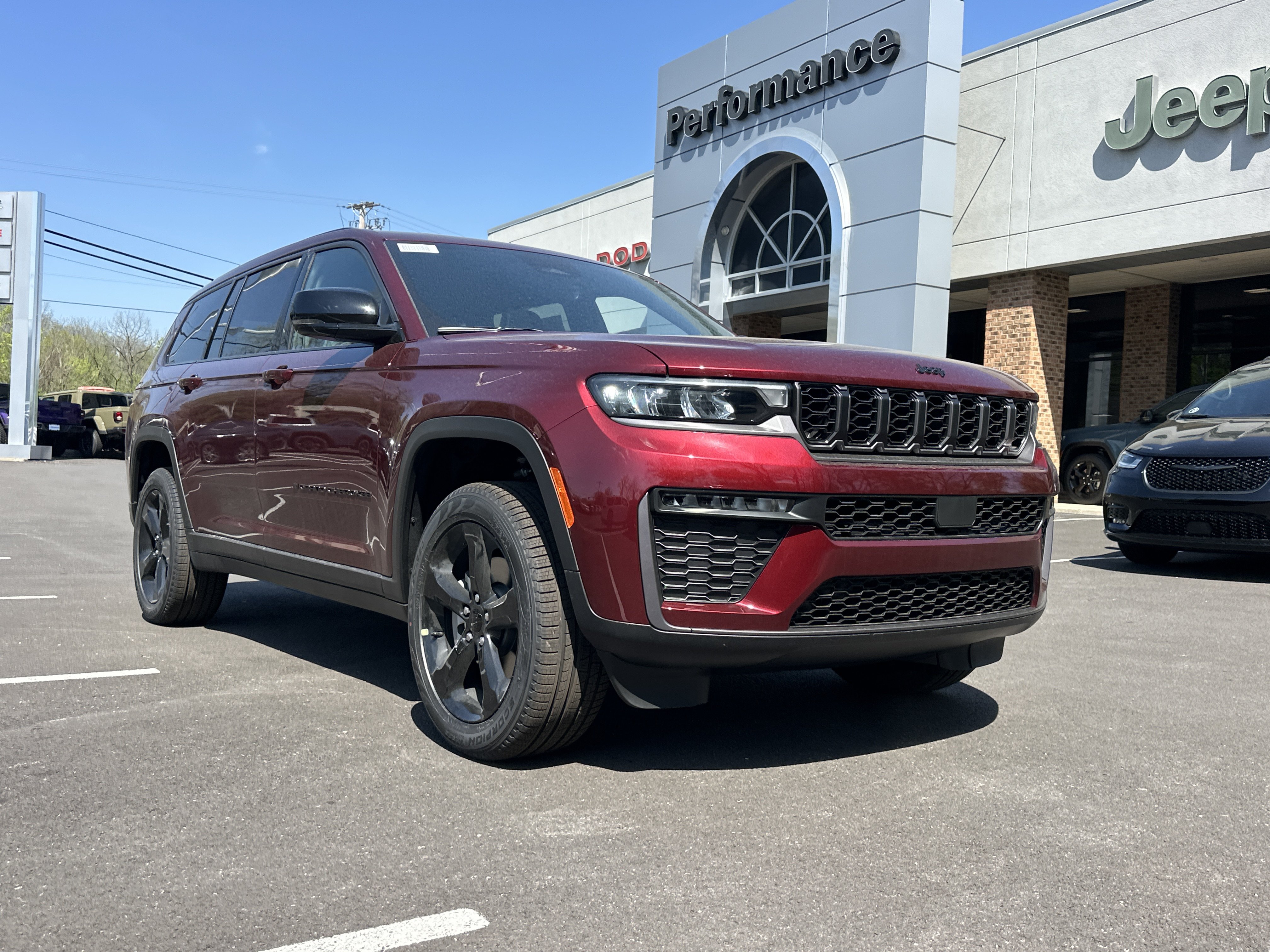 New 2026 Jeep Grand Cherokee L Limited w/ Limited Altitude Package AWD/4WD image 20