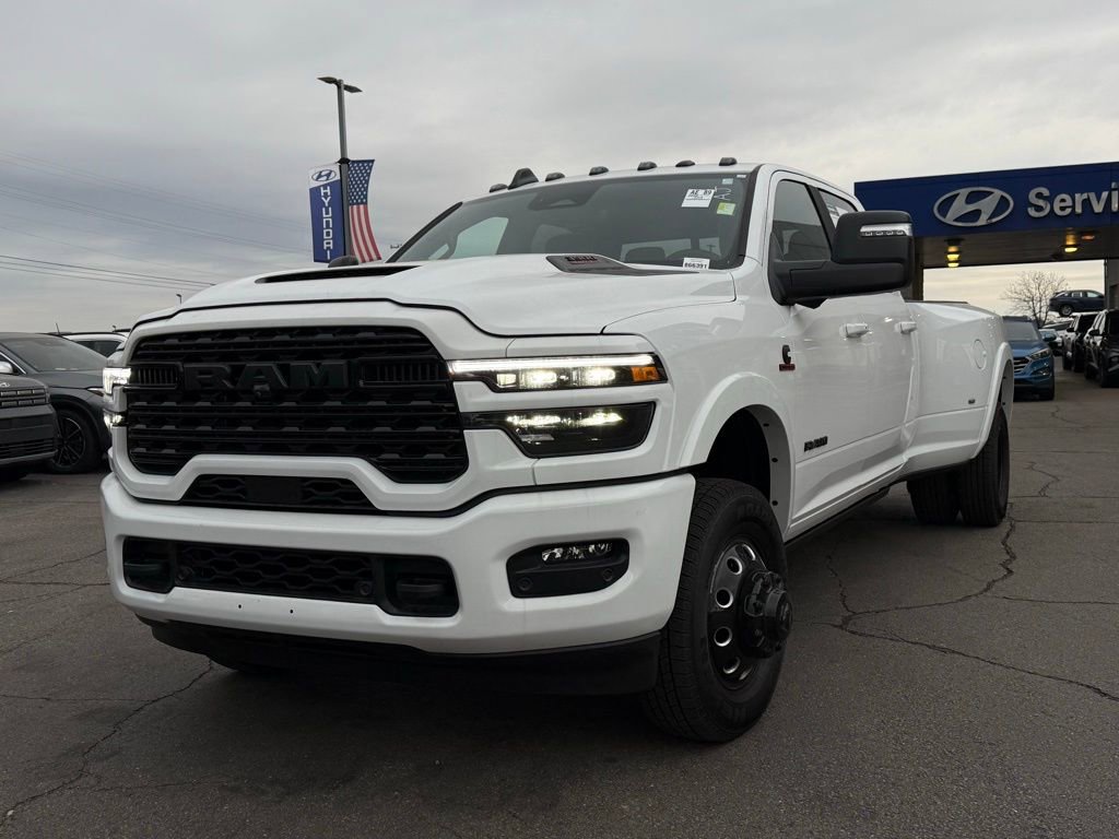 Used 2026 RAM 3500 Limited image 3