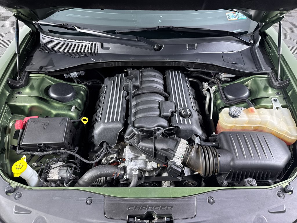 Used 2020 Dodge Charger Scat Pack RWD image 2