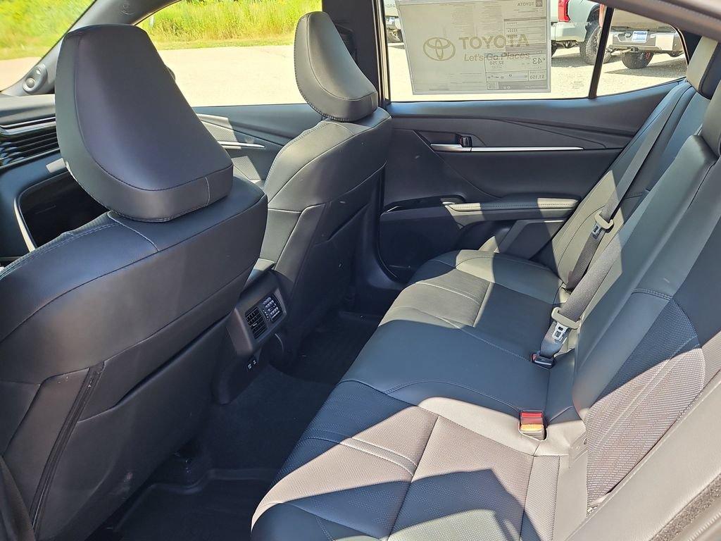 New 2026 Toyota Camry Hybrid AWD/4WD image 22