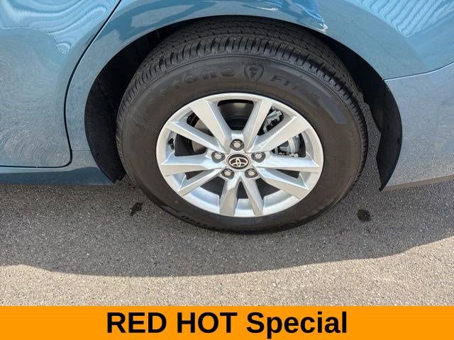 Used 2025 Toyota Camry LE image 45