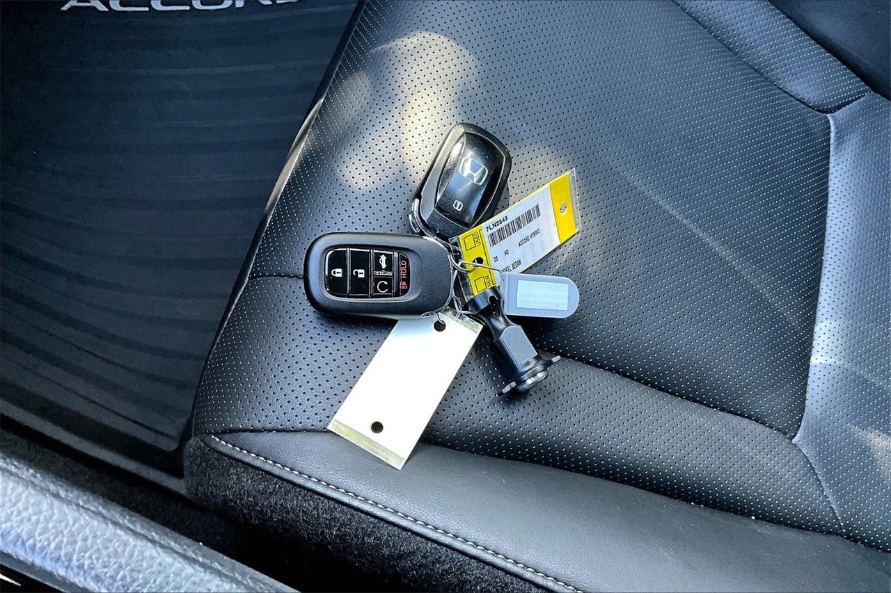 Used 2023 Honda Accord Sport image 28