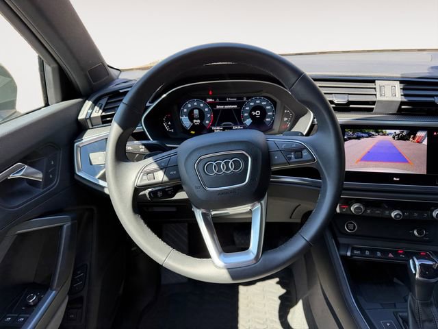 Used 2025 Audi Q3 2.0T Premium AWD/4WD image 12