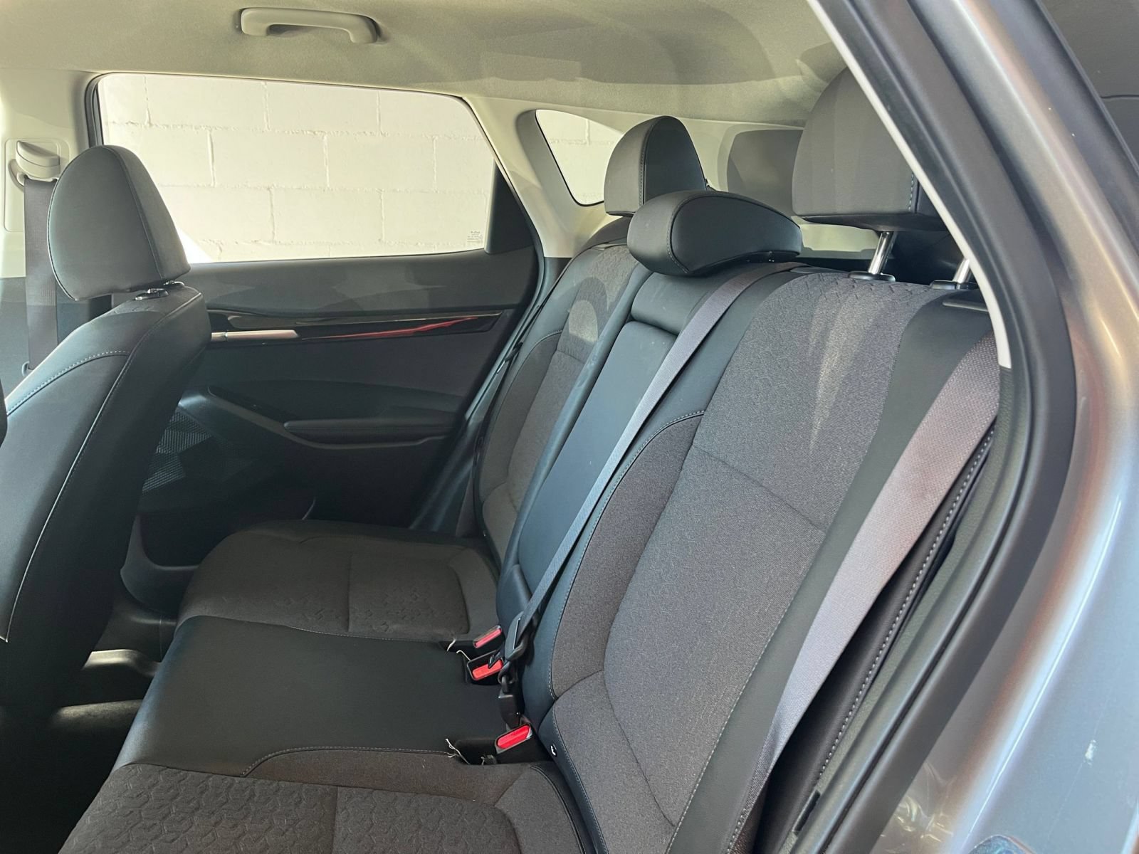 Used 2025 Kia Seltos S FWD image 28