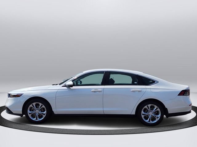 Used 2023 Honda Accord LX image 2