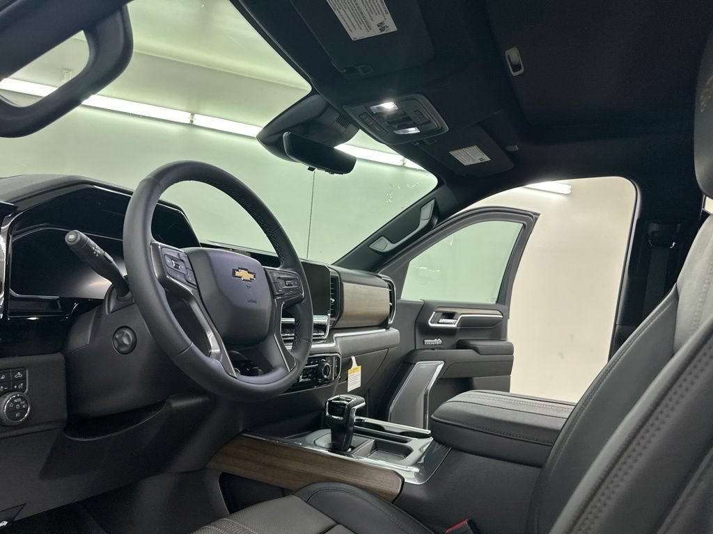 New 2026 Chevrolet Silverado 1500 High Country AWD/4WD image 33