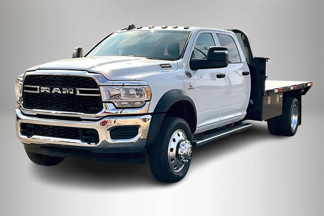 New 2024 RAM 5500 Tradesman w/ Chrome Appearance Group AWD/4WD image 3