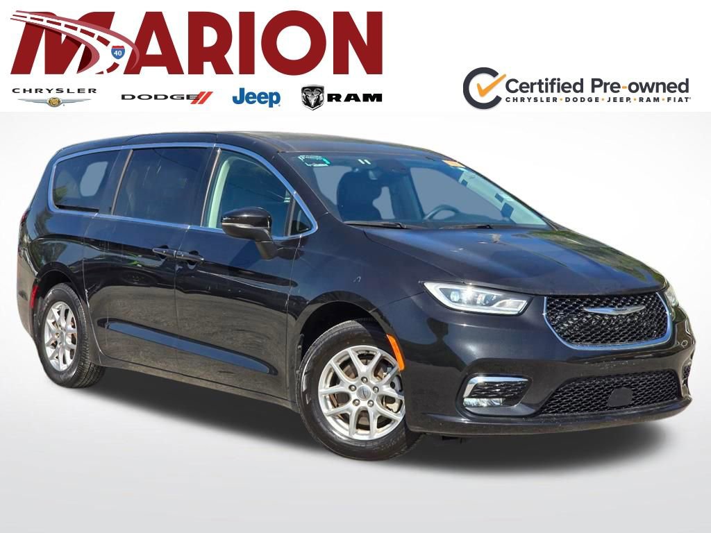 Used 2023 Chrysler Pacifica Touring-L