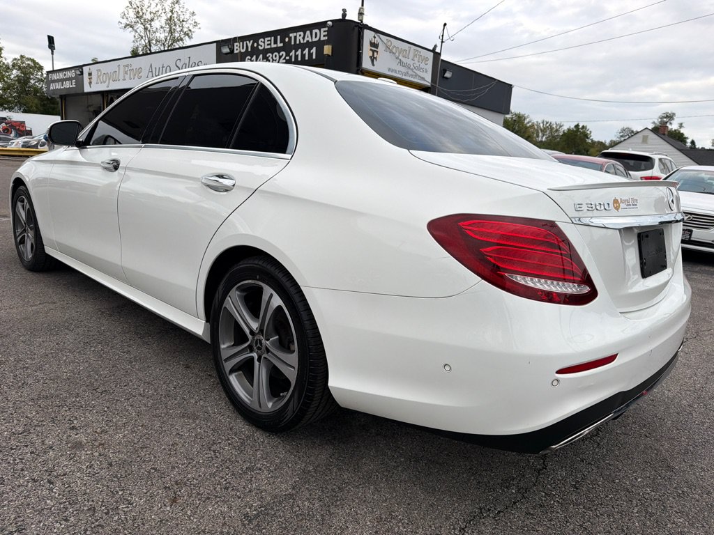 Used 2017 Mercedes-Benz E 300 4MATIC image 10