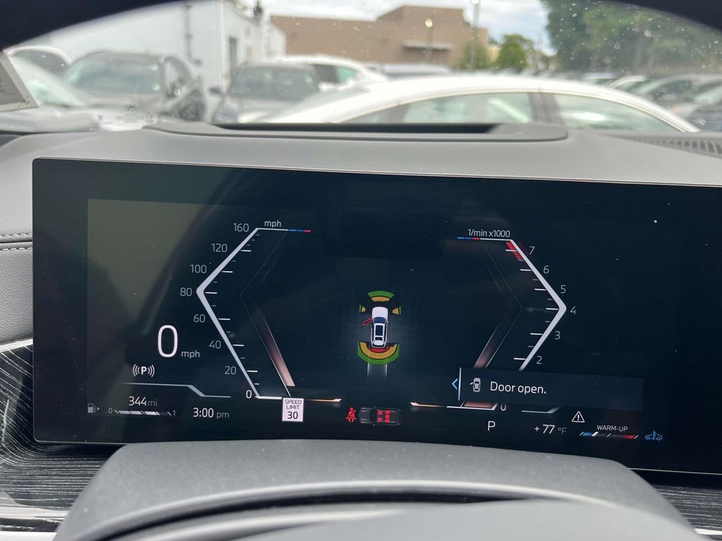 Used 2024 BMW X7 xDrive40i w/ M Sport Package image 31