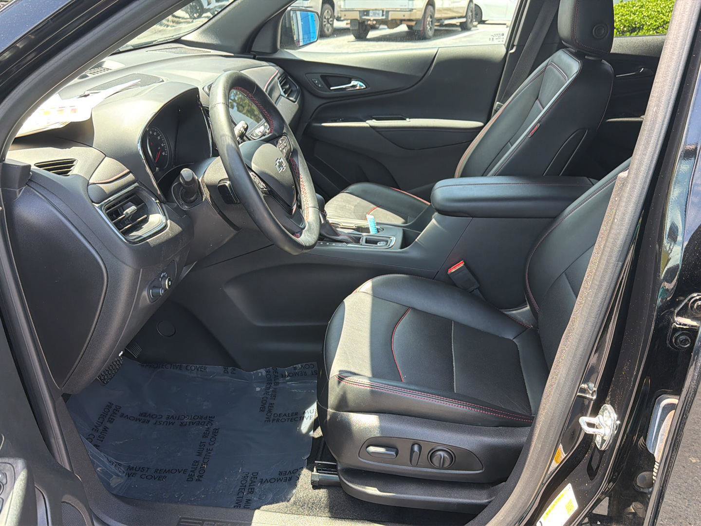 Used 2024 Chevrolet Equinox RS w/ RS Leather Package FWD image 10