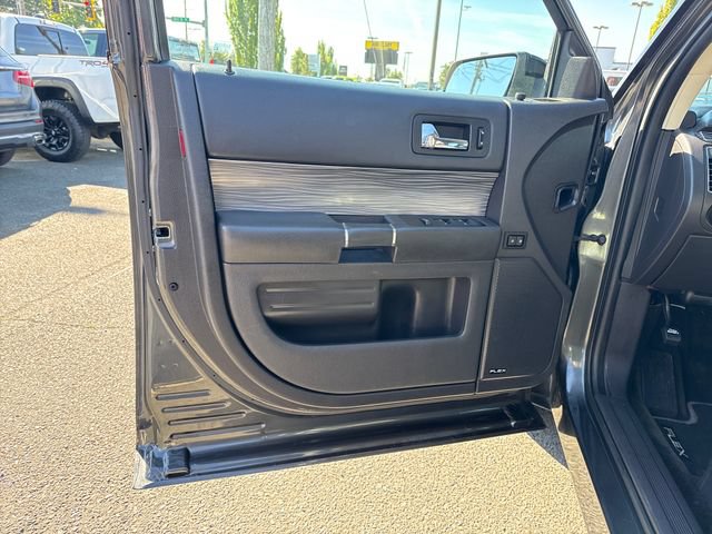 Used 2018 Ford Flex SEL w/ Equipment Group 202A FWD image 16