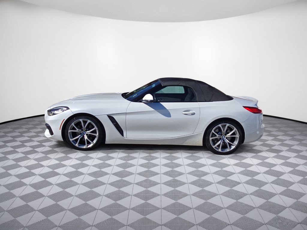 Used 2019 BMW Z4 sDrive30i w/ Premium Package RWD image 2