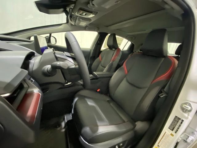New 2026 Toyota Prius Plug-In Hybrid FWD image 9