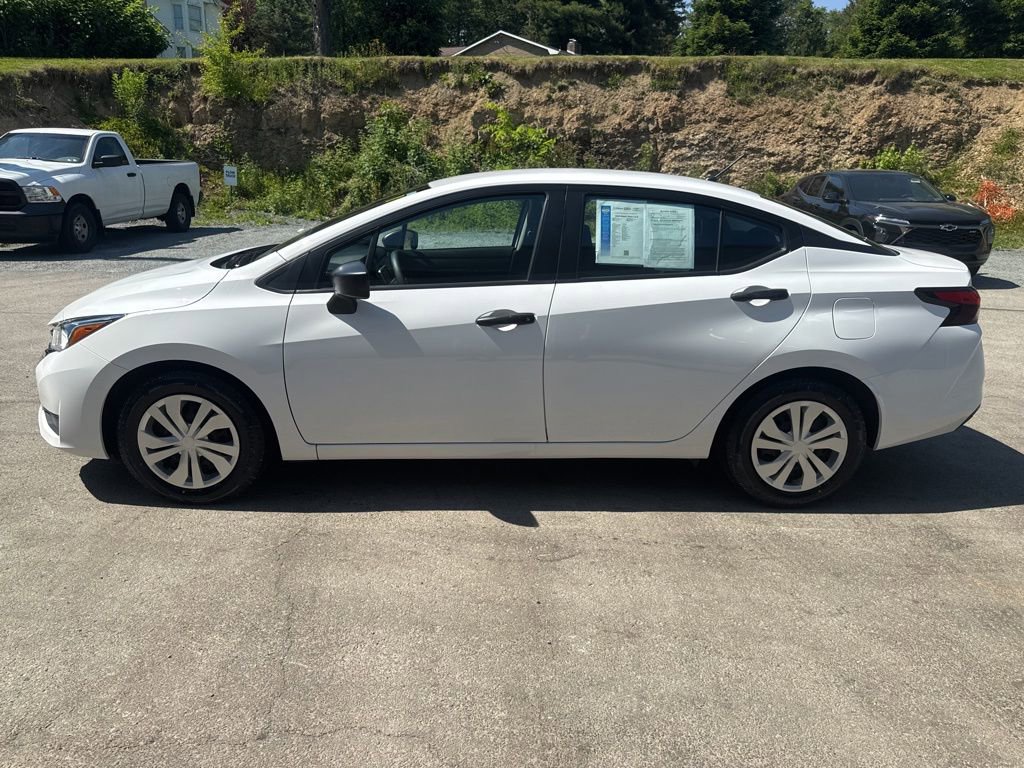 Used 2024 Nissan Versa S FWD image 6