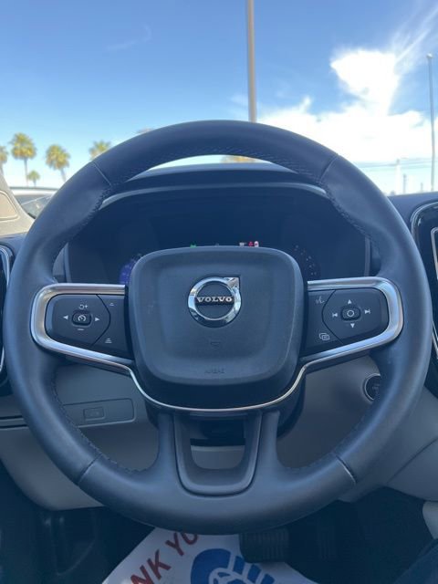 Used 2023 Volvo XC40 B5 Ultimate w/ Protection Package Premier AWD/4WD image 11