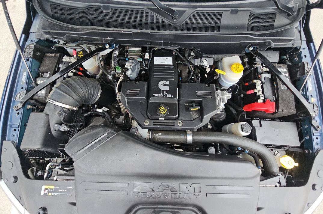 Used 2024 RAM 3500 Limited AWD/4WD image 5