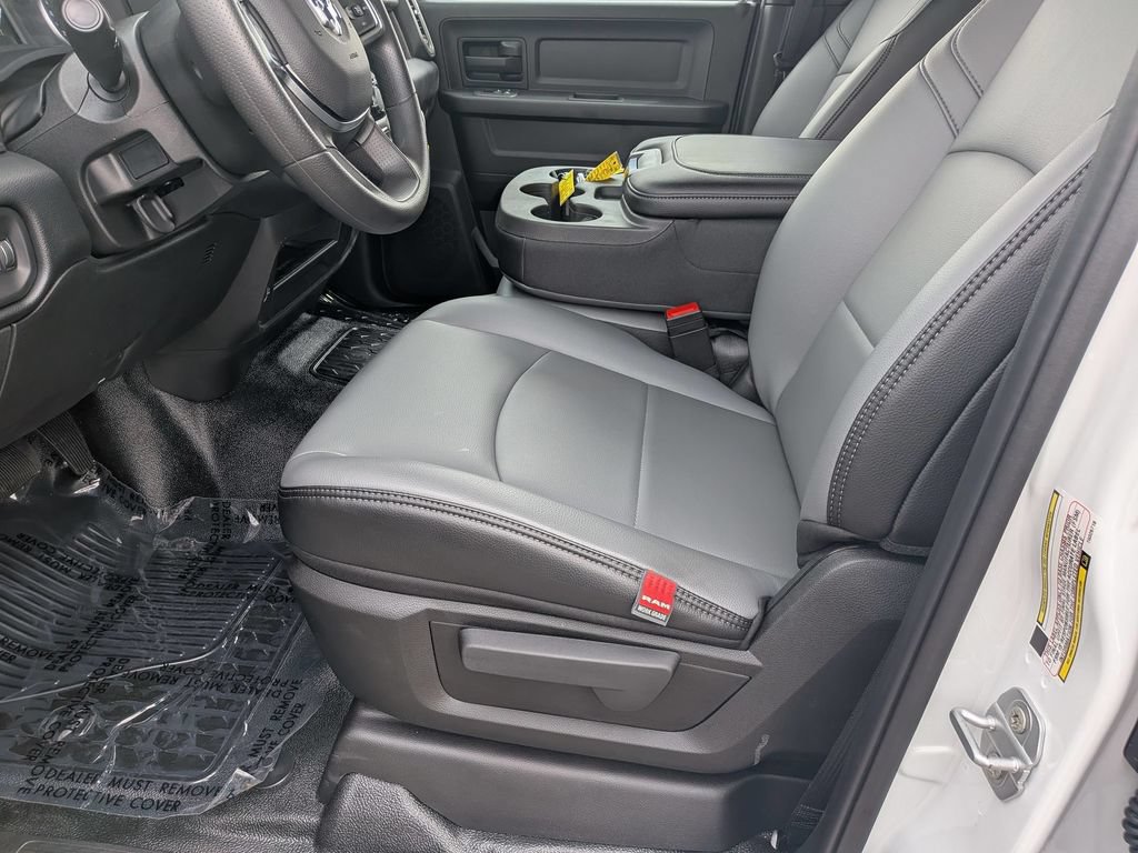 New 2026 RAM 5500 Tradesman w/ Chrome Appearance Group AWD/4WD image 11
