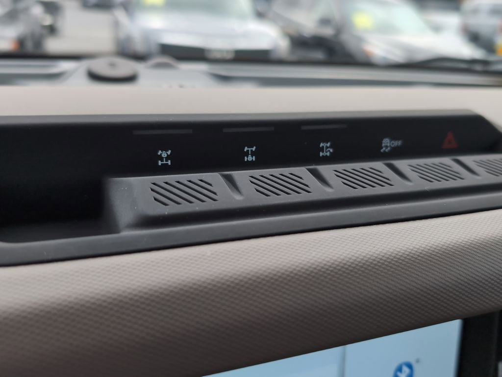 Used 2024 Ford Bronco Wildtrak image 23