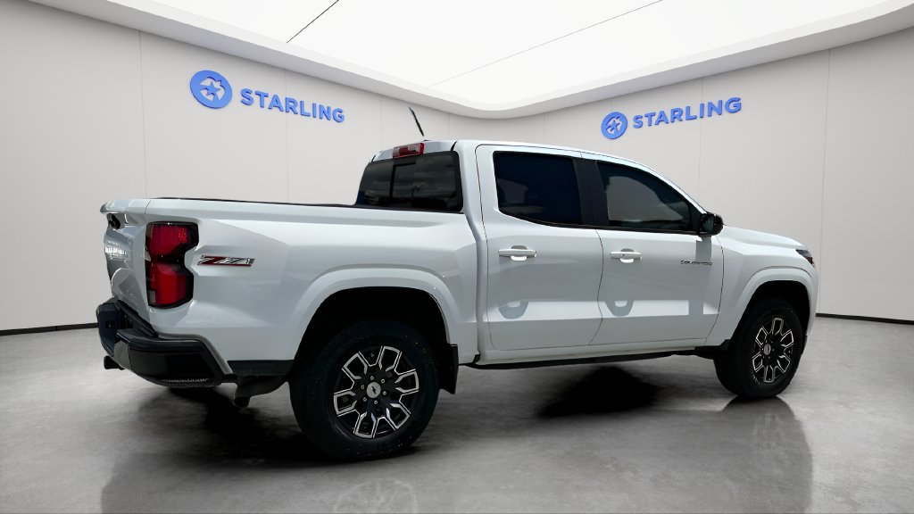 Used 2023 Chevrolet Colorado Z71 w/ Z71 Convenience Package 2 AWD/4WD image 10
