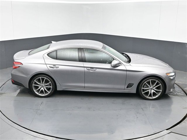 Used 2023 Genesis G70 2.0T image 40