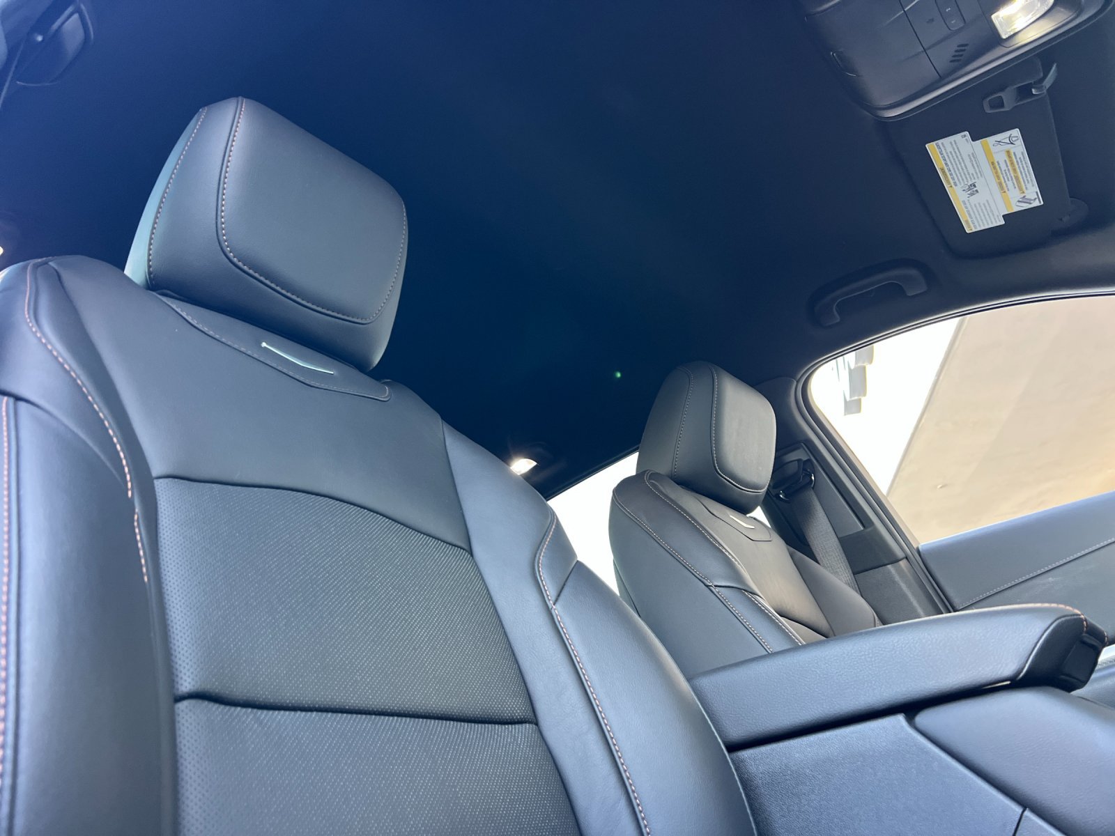 Certified 2022 Cadillac XT4 Sport AWD/4WD image 17