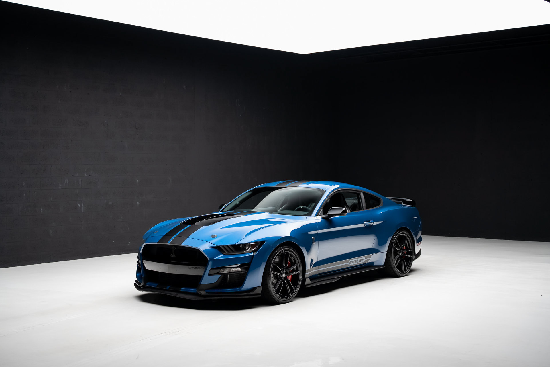 Used 2020 Ford Mustang Shelby GT500 w/ Technology Package RWD image 4