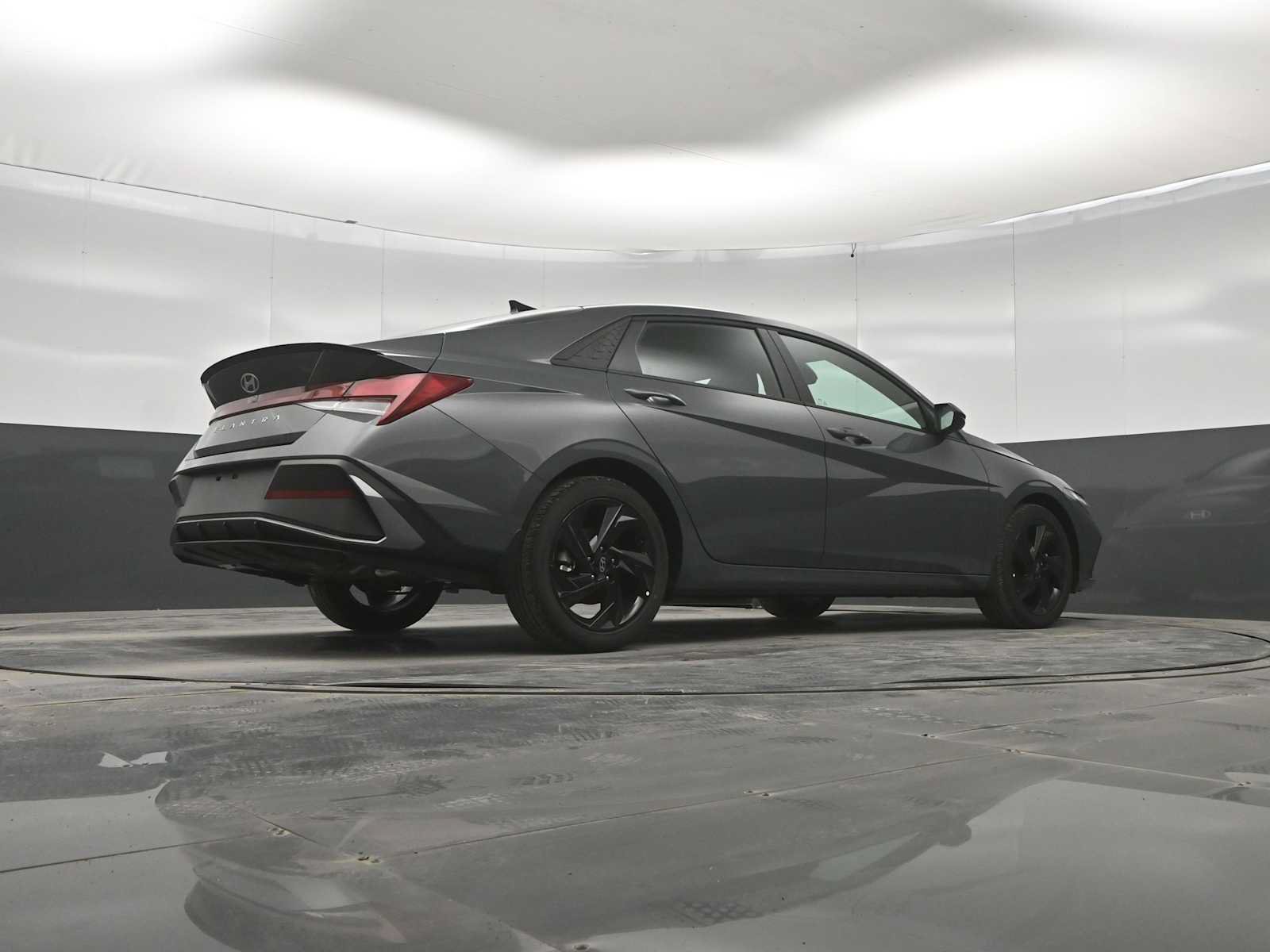 New 2026 Hyundai Elantra SEL Sport FWD image 38