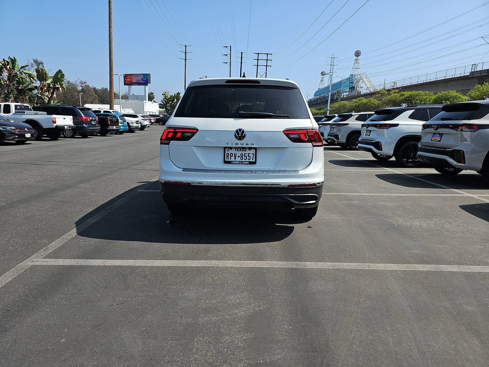Used 2022 Volkswagen Tiguan S image 6