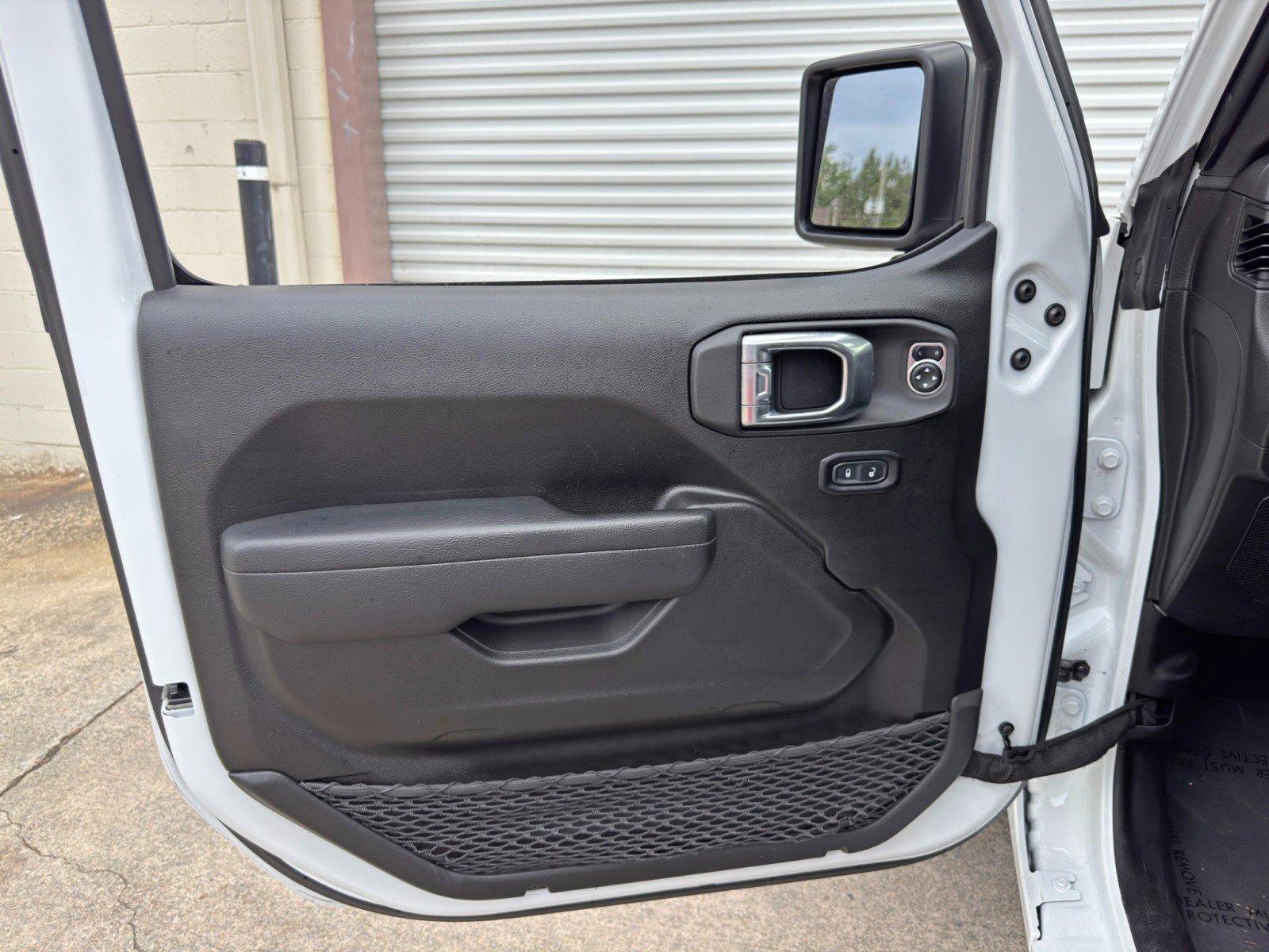 Used 2024 Jeep Wrangler Unlimited AWD/4WD image 41