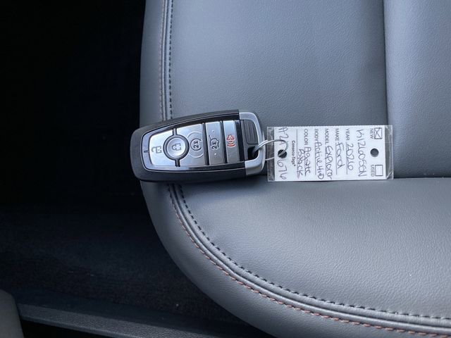 New 2026 Ford Explorer Active w/ Active Comfort Package image 26