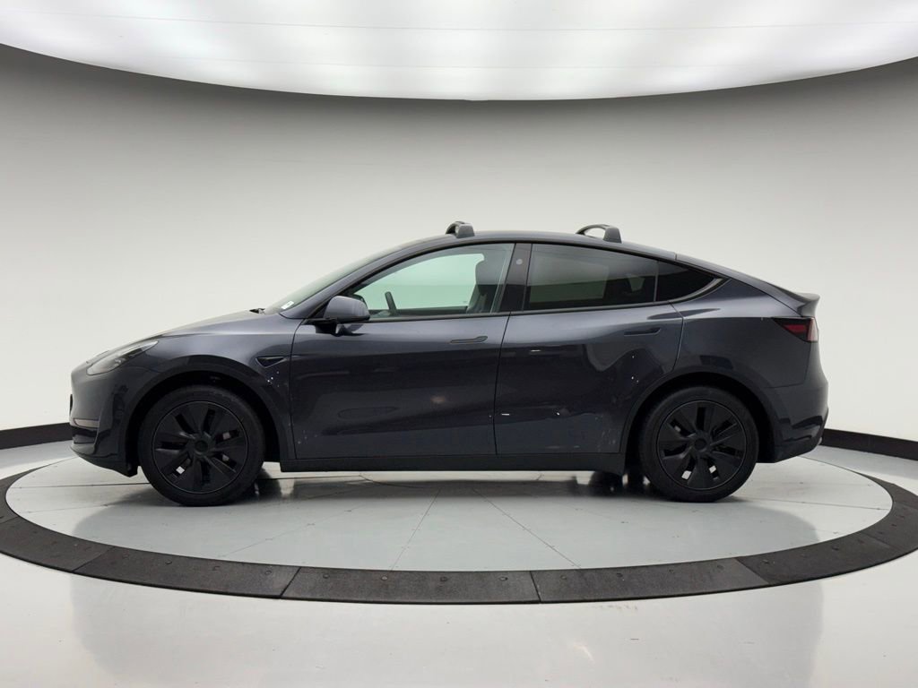 Used 2025 Tesla Model Y Long Range image 2