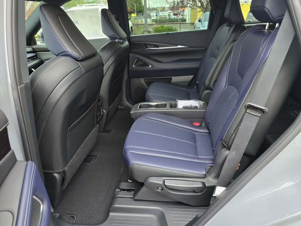 New 2026 INFINITI QX60 Sport image 16