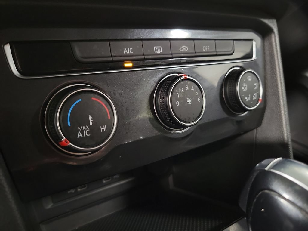 Used 2021 Volkswagen Tiguan S FWD image 18