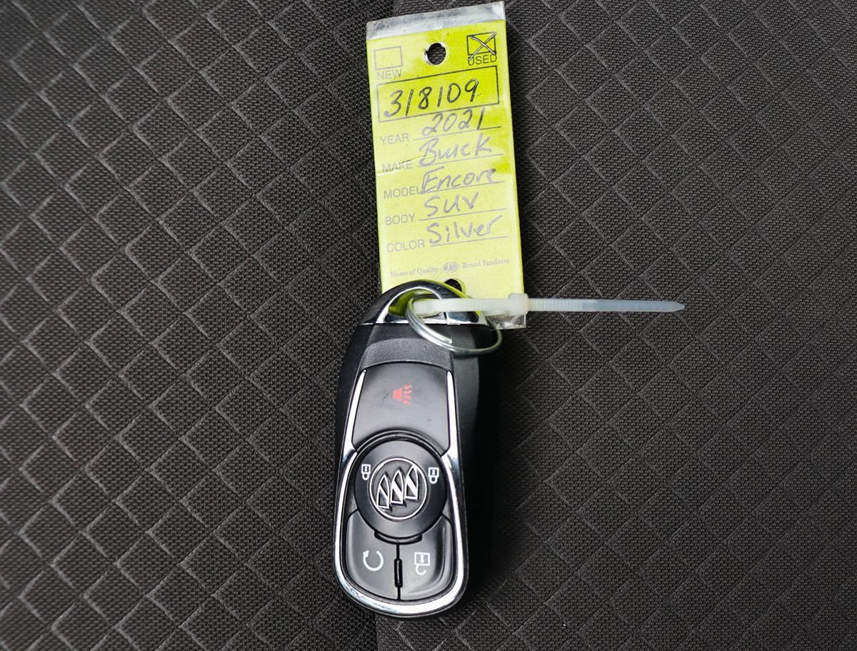 Used 2021 Buick Encore Preferred w/ Safety Package II FWD image 59