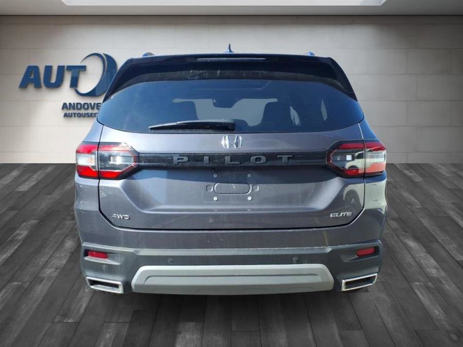 Used 2023 Honda Pilot Elite image 5