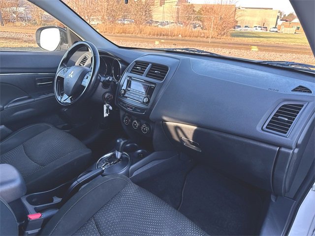 Used 2016 Mitsubishi Outlander Sport ES image 25