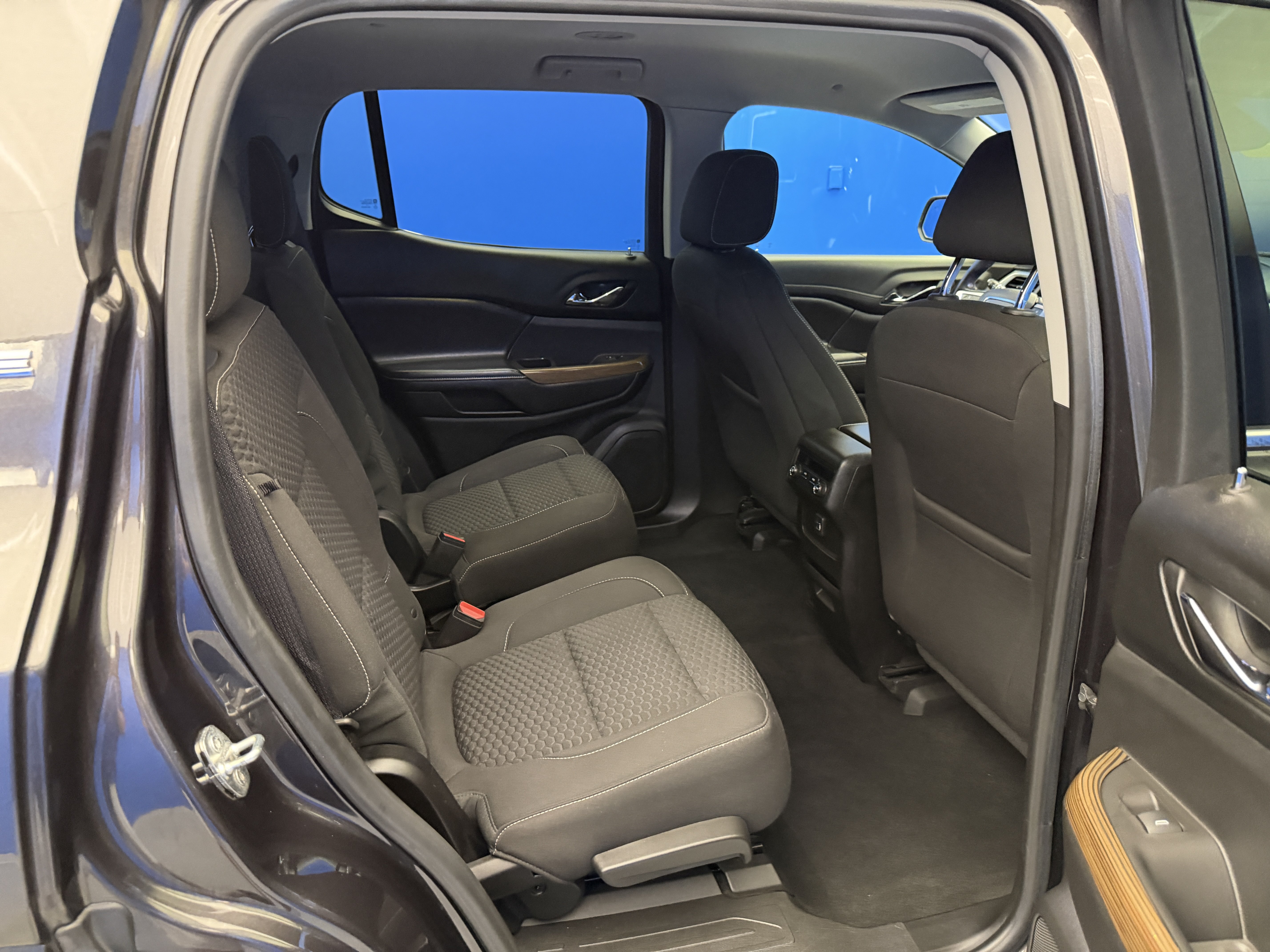 Used 2019 GMC Acadia SLE w/ Driver Alert Package I FWD image 26