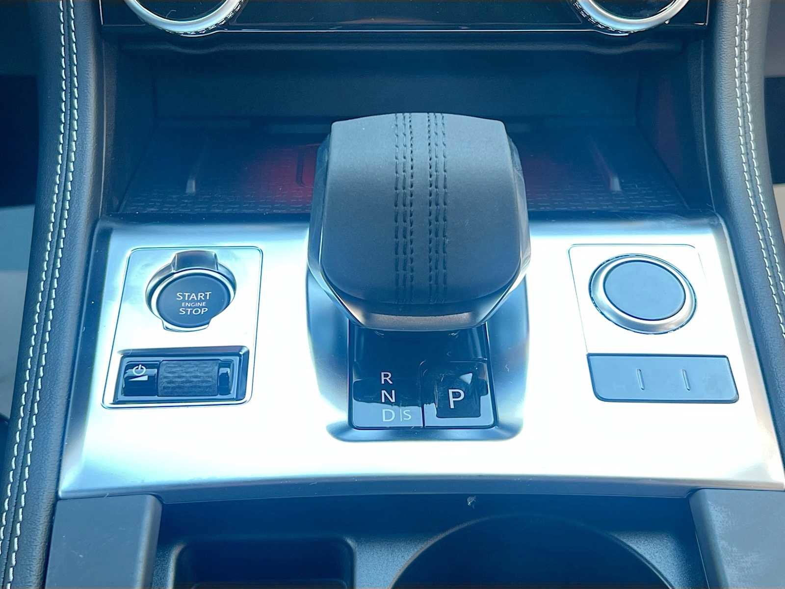 New 2026 Jaguar F-PACE R-Dynamic S image 10