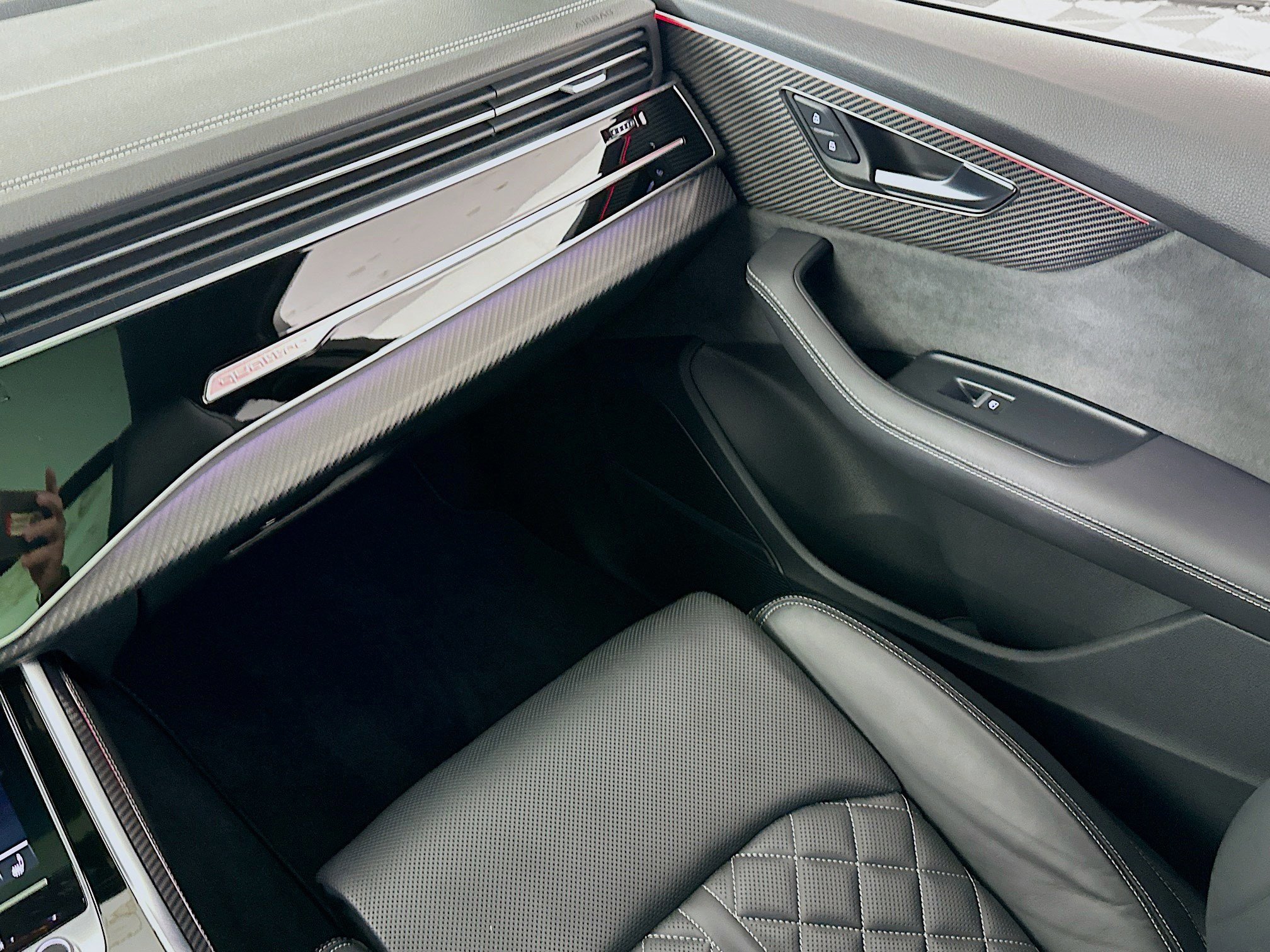 Used 2025 Audi SQ7 Premium Plus w/ Executive Package image 22