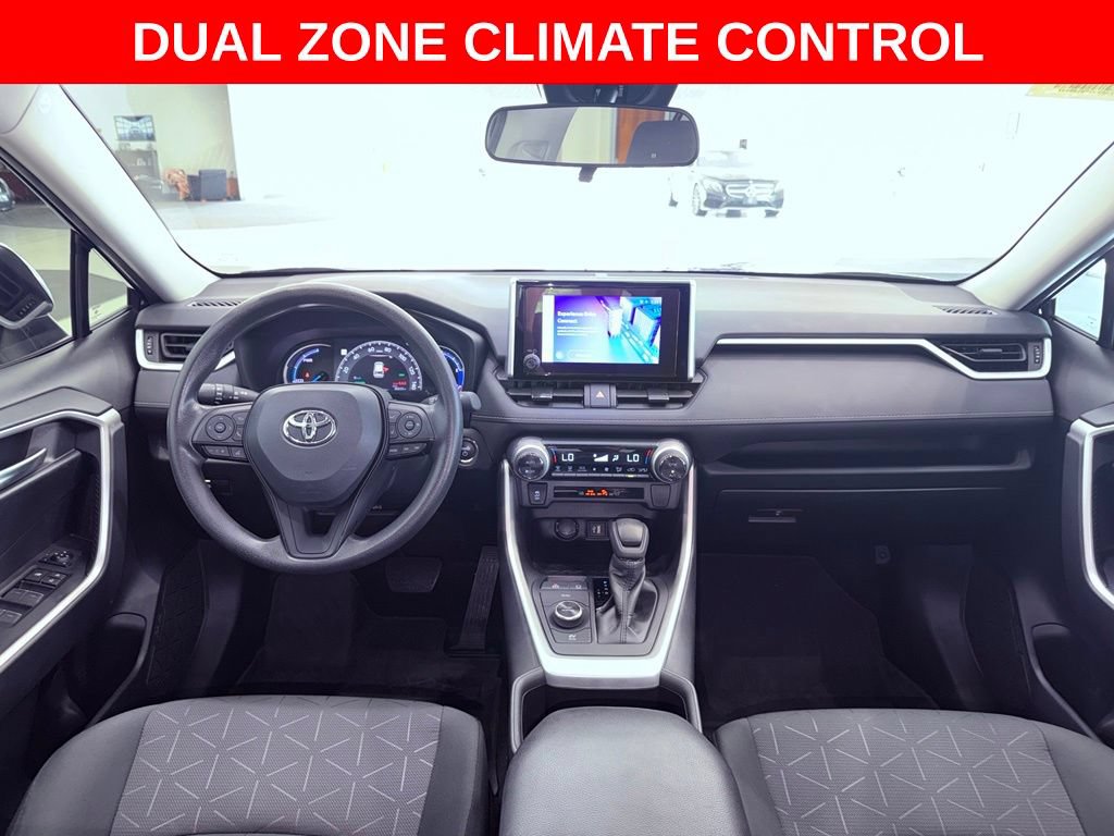 Used 2024 Toyota RAV4 AWD Hybrid image 8