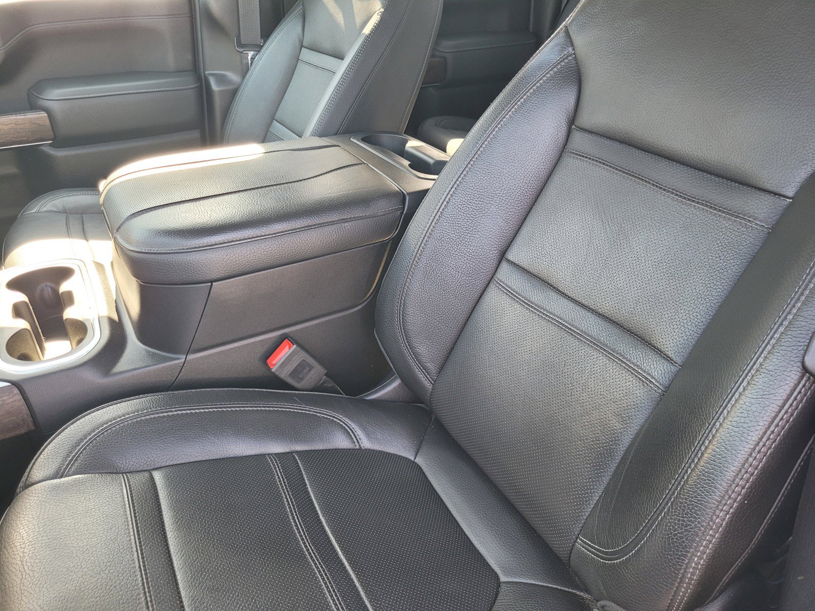Used 2023 GMC Sierra 3500 Denali AWD/4WD image 9