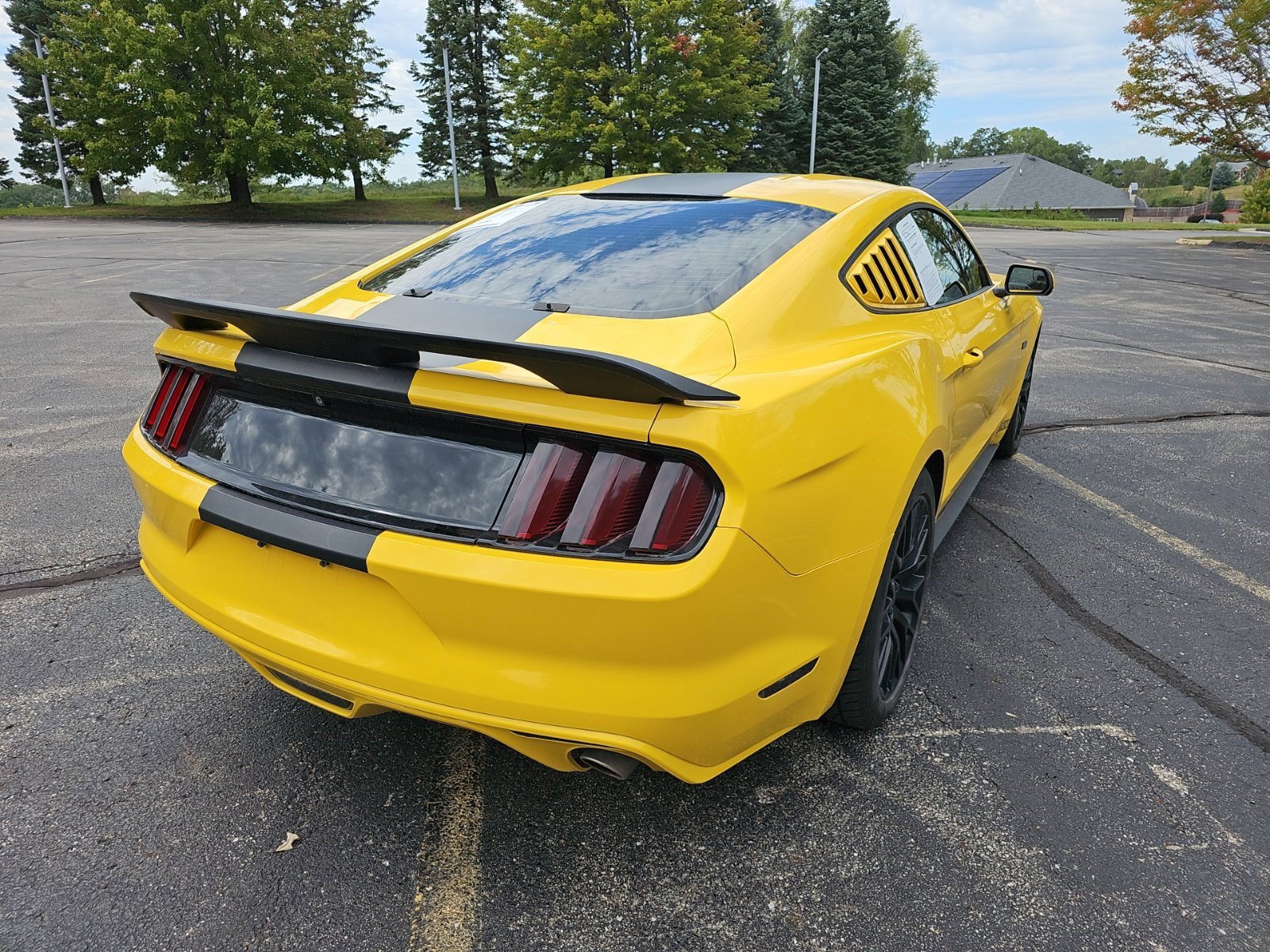 Used 2015 Ford Mustang GT w/ GT Performance Package RWD image 6
