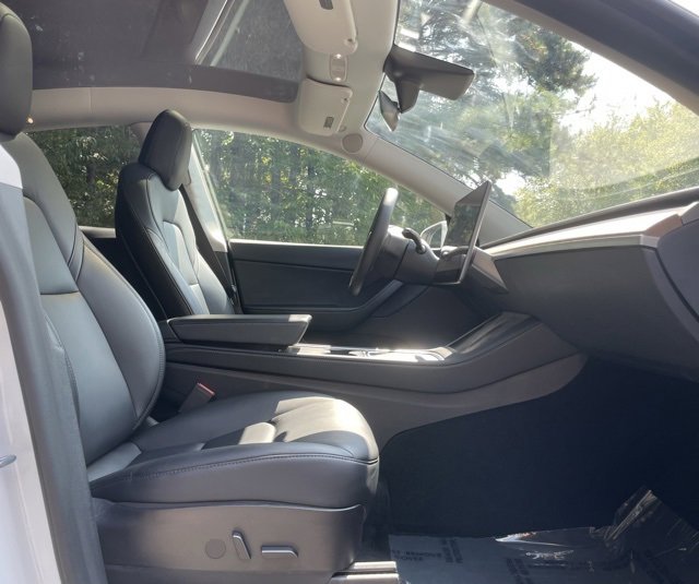 Used 2021 Tesla Model Y Long Range image 19